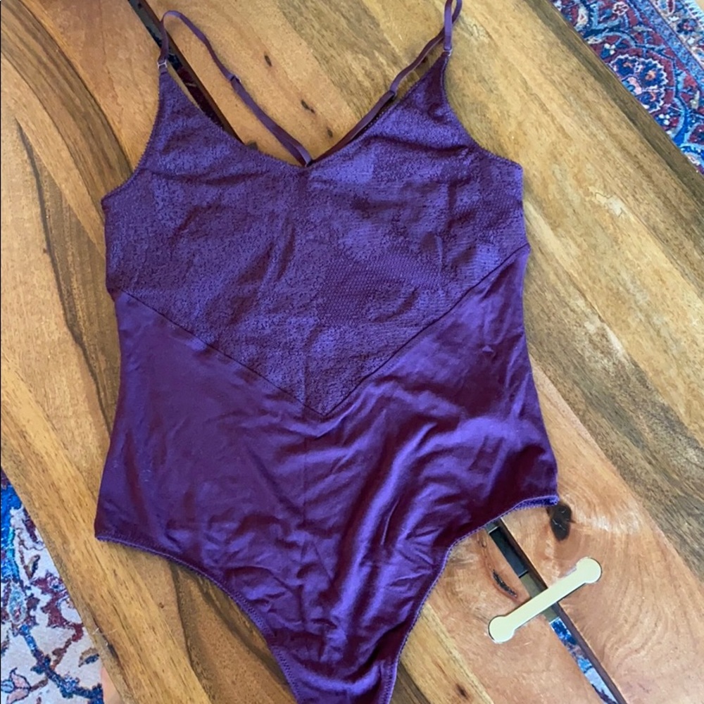 Aritzia bodysuit
